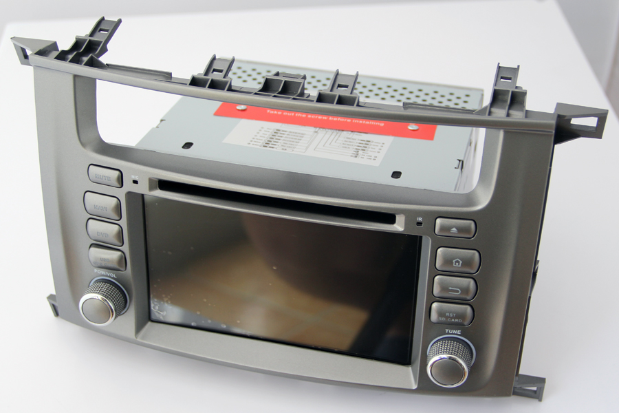 Toyota Land Cruiser 1998-2007(J100) Aftermarket Radio Upgrade 