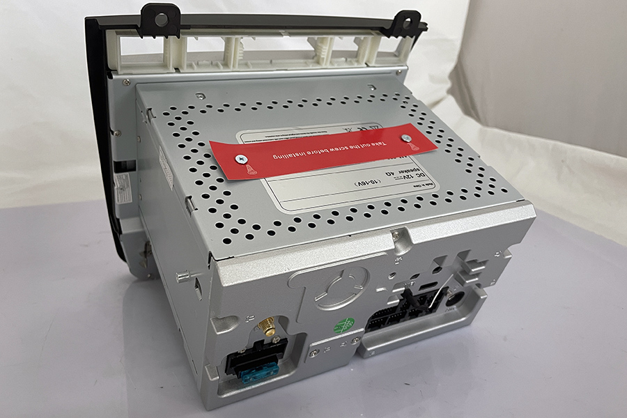 Volkswagen Touareg 2011-2014 Aftermarket Radio Upgrade DAB 