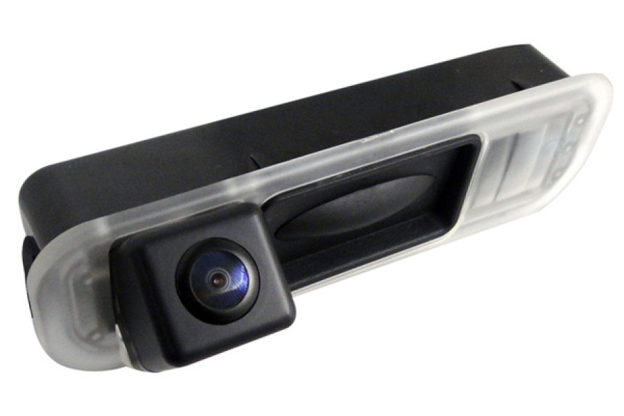 Ford Focus Hatchback/Sedan 2012  aftermarket reversing camera